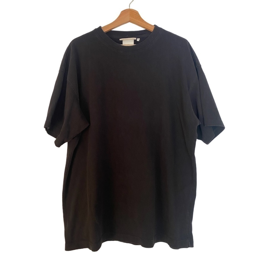 H&M MENS LARGE BLACK SHORT SLEEVE SHIRT